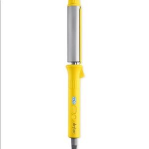 Drybar curling iron